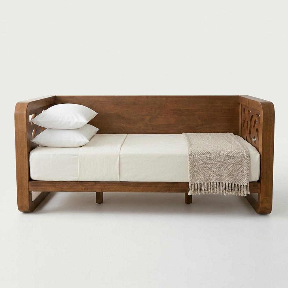 Putra Heritage Solidwood Day bed