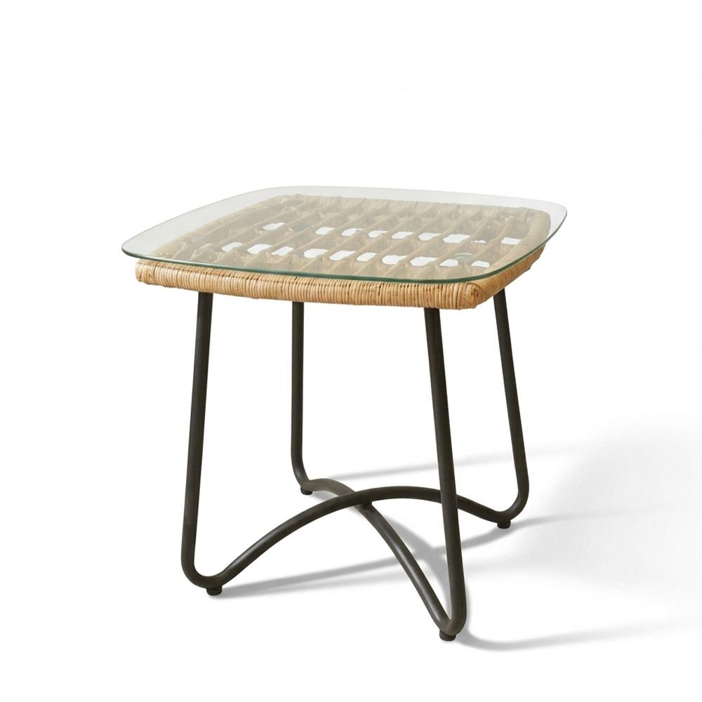 Lumi Outdoor Table 
